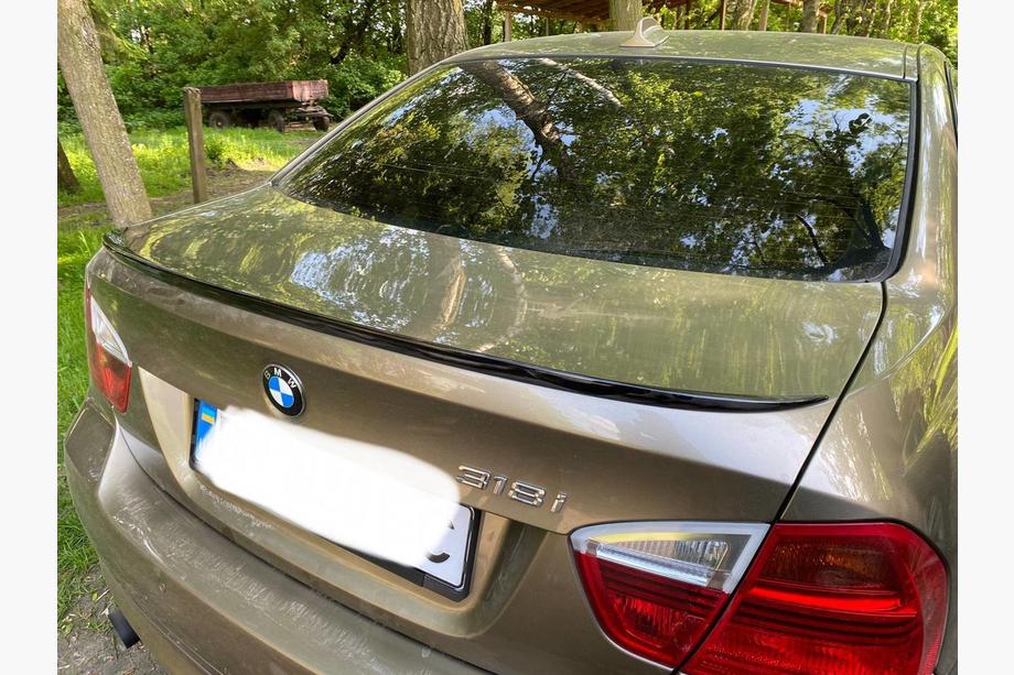 BMW 3 Series E90/E91 2005-2011 Alerón HongHang V1 (ABS, Negro Brillante) Foto 1