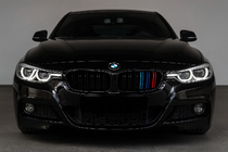 BMW 3 Series F30/F31 2012-2019 Riñoneras M-Look (M-Color) foto 3