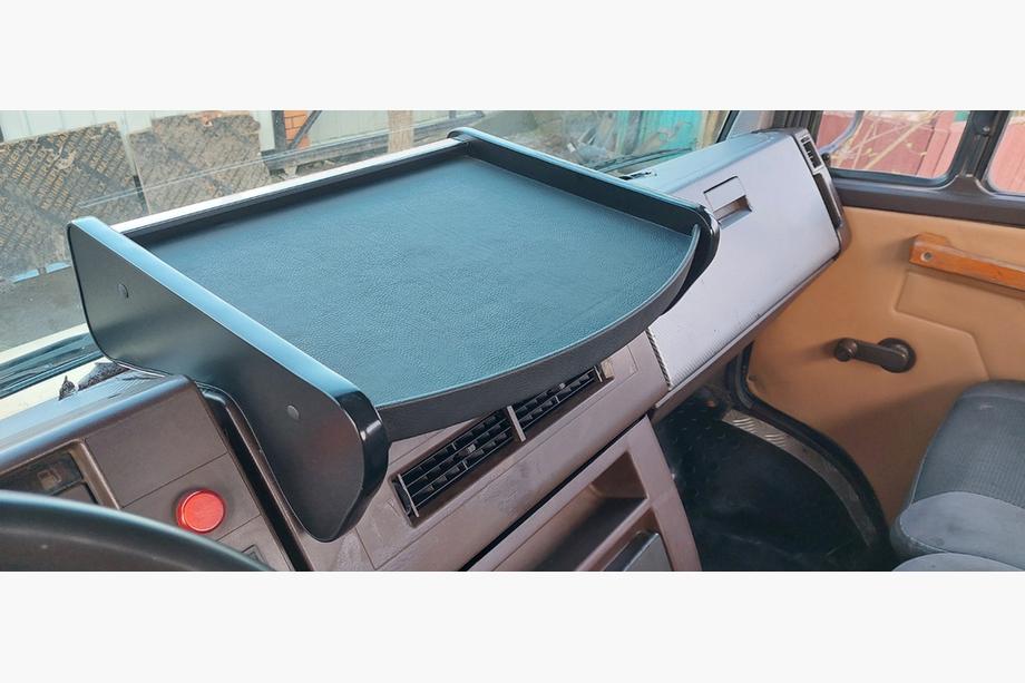 Mercedes T2 (507-814) 1967-1996 Estante de salpicadero (Tipo-3) Image