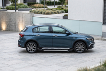 Fiat Tipo Cross 2021- Estribos Laterales RedLine (2 uds., Aluminio) foto 1