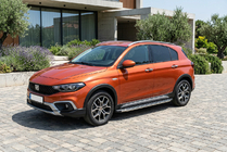 Fiat Tipo Cross 2021- Estribos Laterales BlackLine (2 uds., Aluminio) foto 1