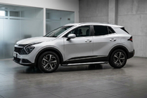 Kia Sportage 2021- Estribos Laterales Vision New Black (2 uds., Aluminio) foto 1