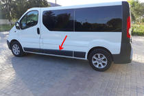 Renault Trafic 2001–2015 Moldura de puerta original usada (L3) foto 1