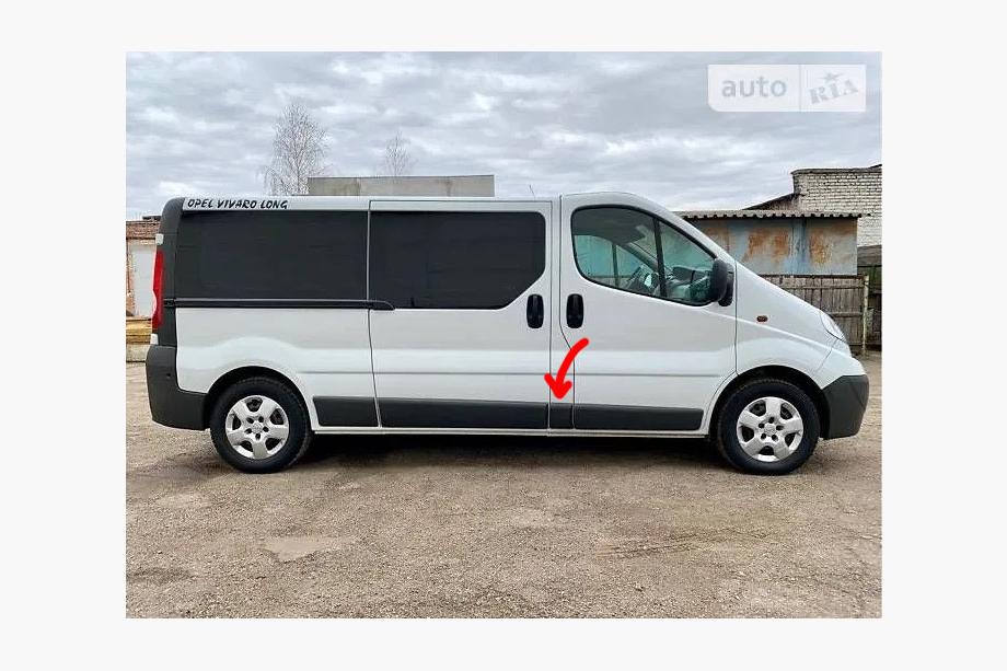 Renault Trafic 2001–2015 Moldura de puerta original usada (R2) Image