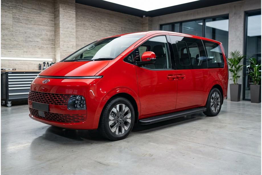Hyundai Staria 2021- Estribos Laterales Maya V1 (2 uds., Aluminio) Image