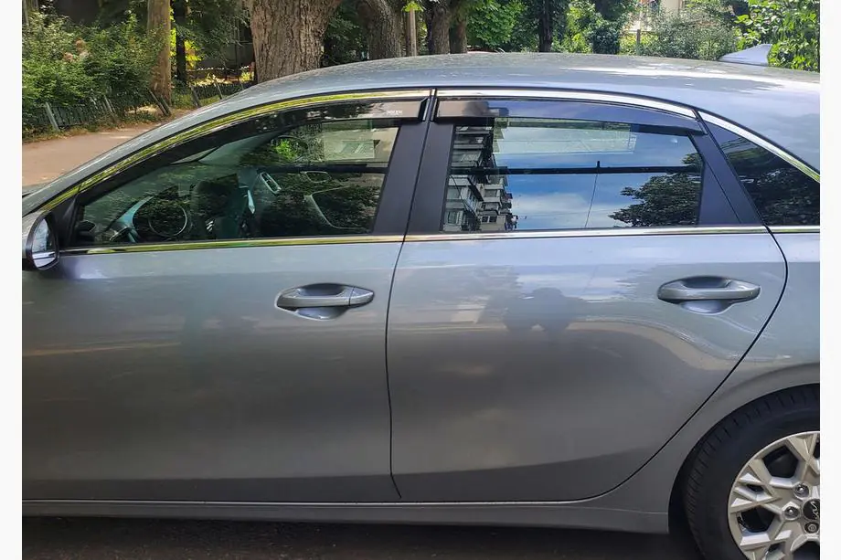 Kia Ceed 2018- Deflectores de Ventana con Moldura Cromada HB (4 uds., Niken) Image