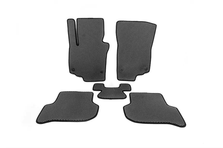 Volkswagen Golf Plus 2004-2014 Alfombrillas EVA (negras) Image