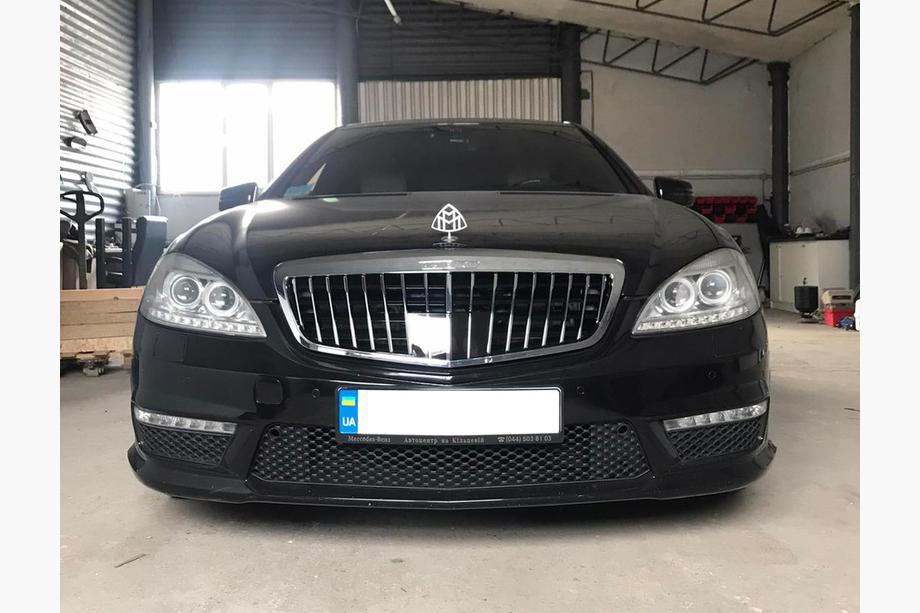 Mercedes S-сlass W221 2005-2013 Parrilla frontal Maybach V2 (2009-2013) Image