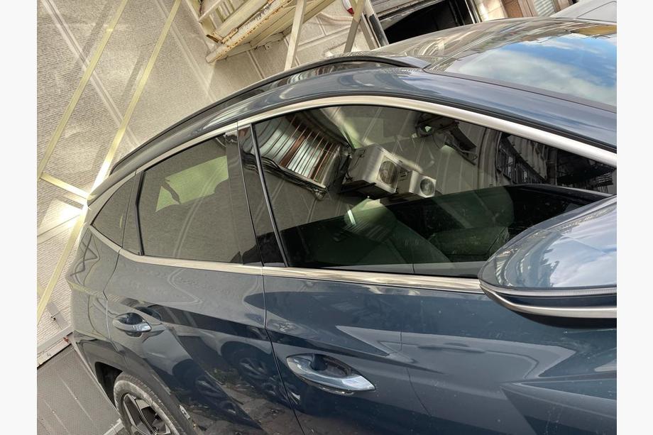 Hyundai Tucson NX4 2021- Molduras inferiores de ventana acero inoxidable (6 uds) Carmos - Acero Inoxidable Turco Foto 2