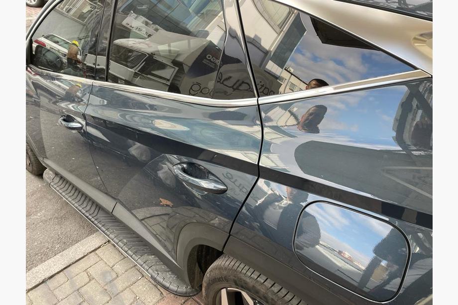 Hyundai Tucson NX4 2021- Molduras inferiores de ventana acero inoxidable (6 uds) Image