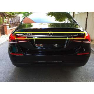 Moldura de acero inoxidable sobre la matrícula Mercedes A-class W177 2018- foto 1