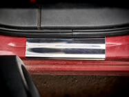 Nissan Qashqai 2010-2014 Protector de umbral de puerta en acero inoxidable (Carmos V2, 4 uds) foto 4