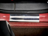 Nissan Qashqai 2014-2021 Protector de umbral de puerta en acero inoxidable (Carmos V2, 4 uds) foto 4