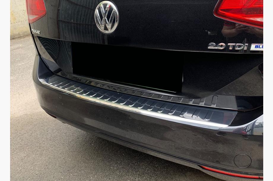 Volkswagen Passat B8 2015-2023 Protector de Parachoques Trasero Carmos V2 (SW) Foto 1