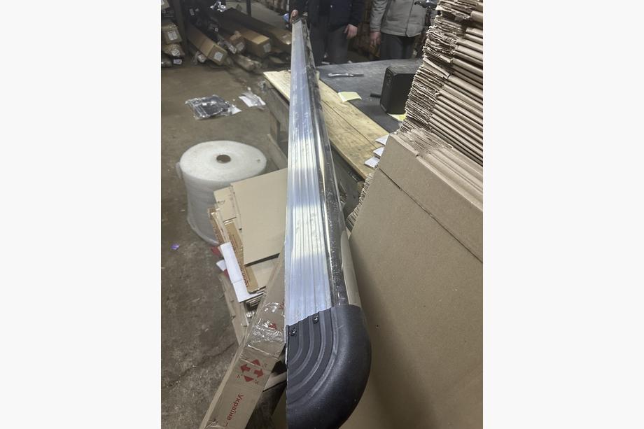 Renault Master 1998-2010 ¡Oferta! Estribos laterales sin soportes 353cm (2 uds) Foto 2