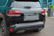Citroen C5 Aircross 2017-2025 Moldura cromada sobre la matrícula (acero inoxidable) foto 4