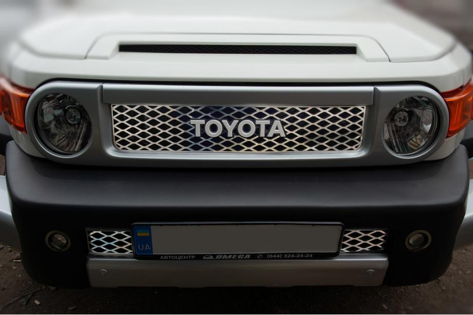 Toyota FJ Cruiser 2006-2022 Cubiertas cromadas para parrilla (acero inoxidable) Image