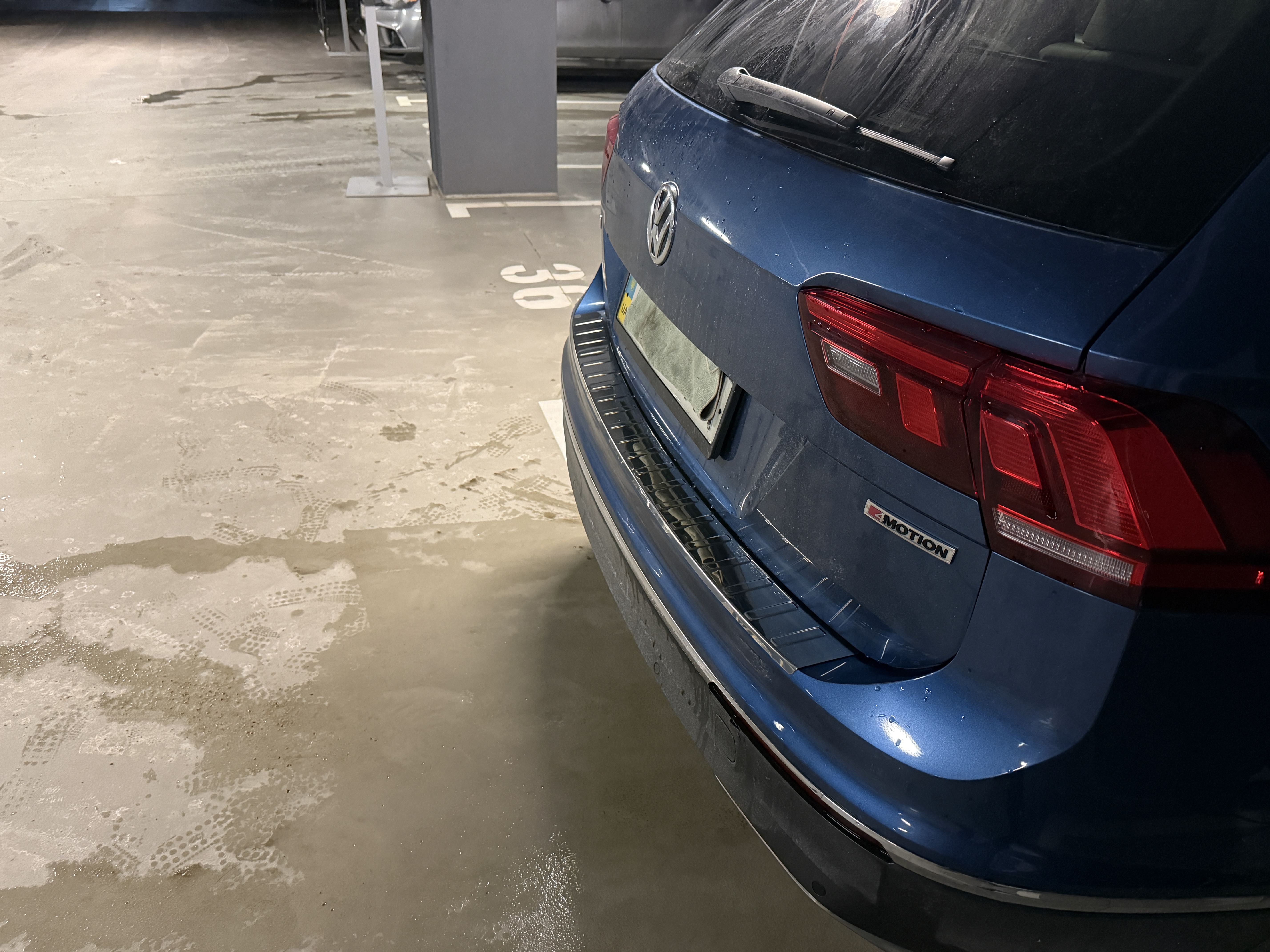 Protector De Umbral Para Parachoques Trasero De VW Tiguan Mk2 (2016-2024) – Acero Inoxidable Pulido, Sin Taladrar